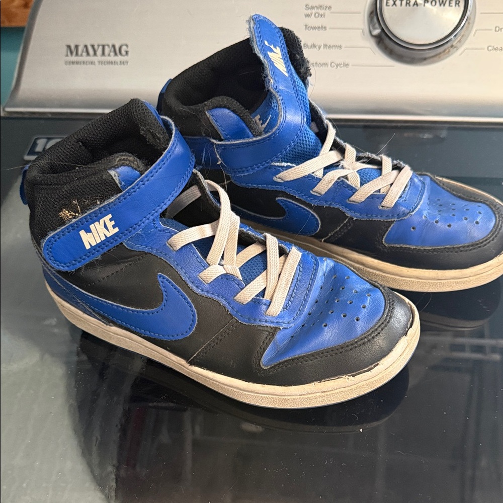 Nike Kids Mid-Top Sneakers in Black and Royal Blue